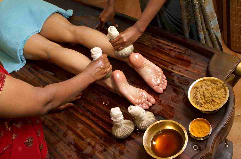Kizhi Therapy